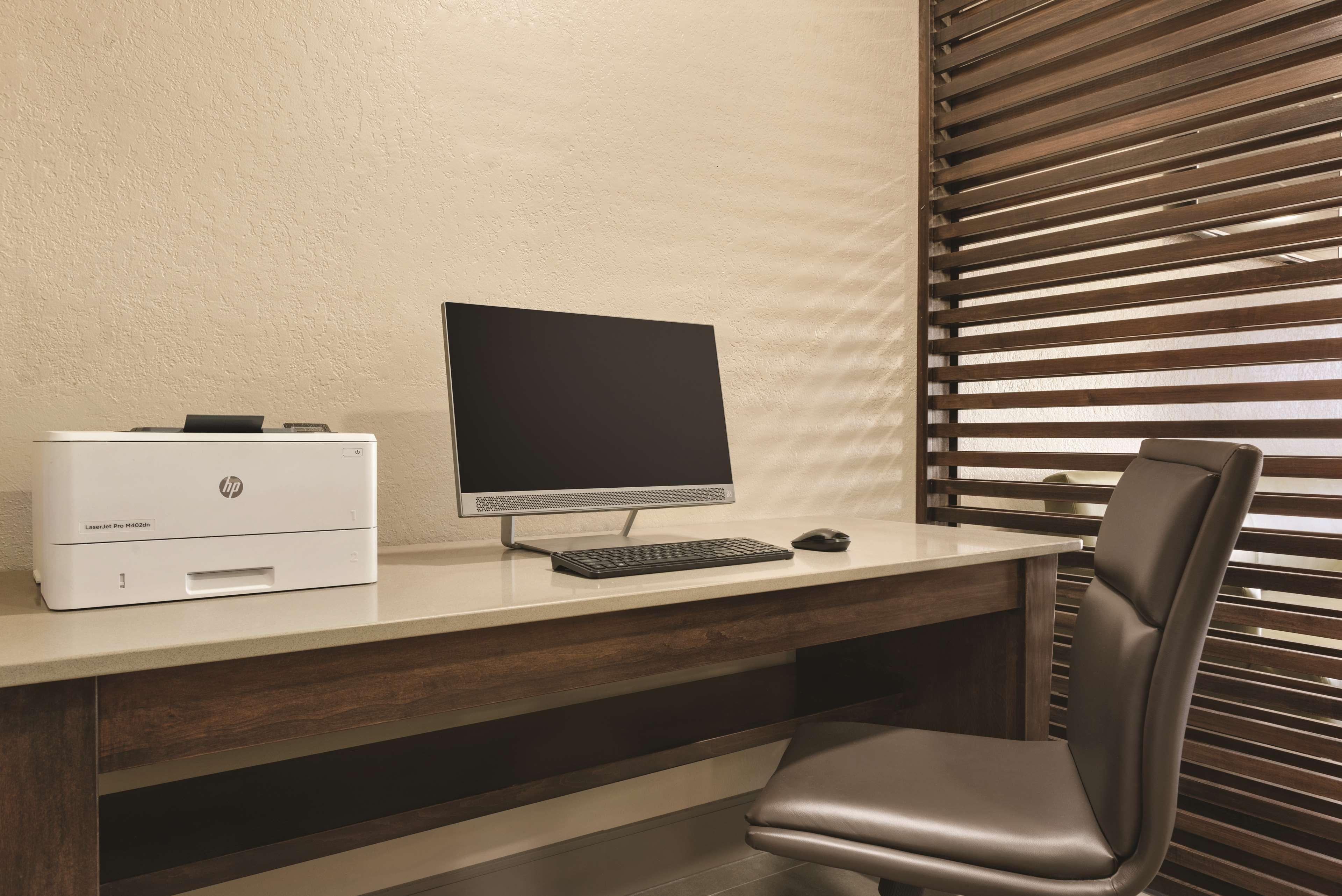 Country Inn & Suites By Radisson, Coralville, Ia Zewnętrze zdjęcie