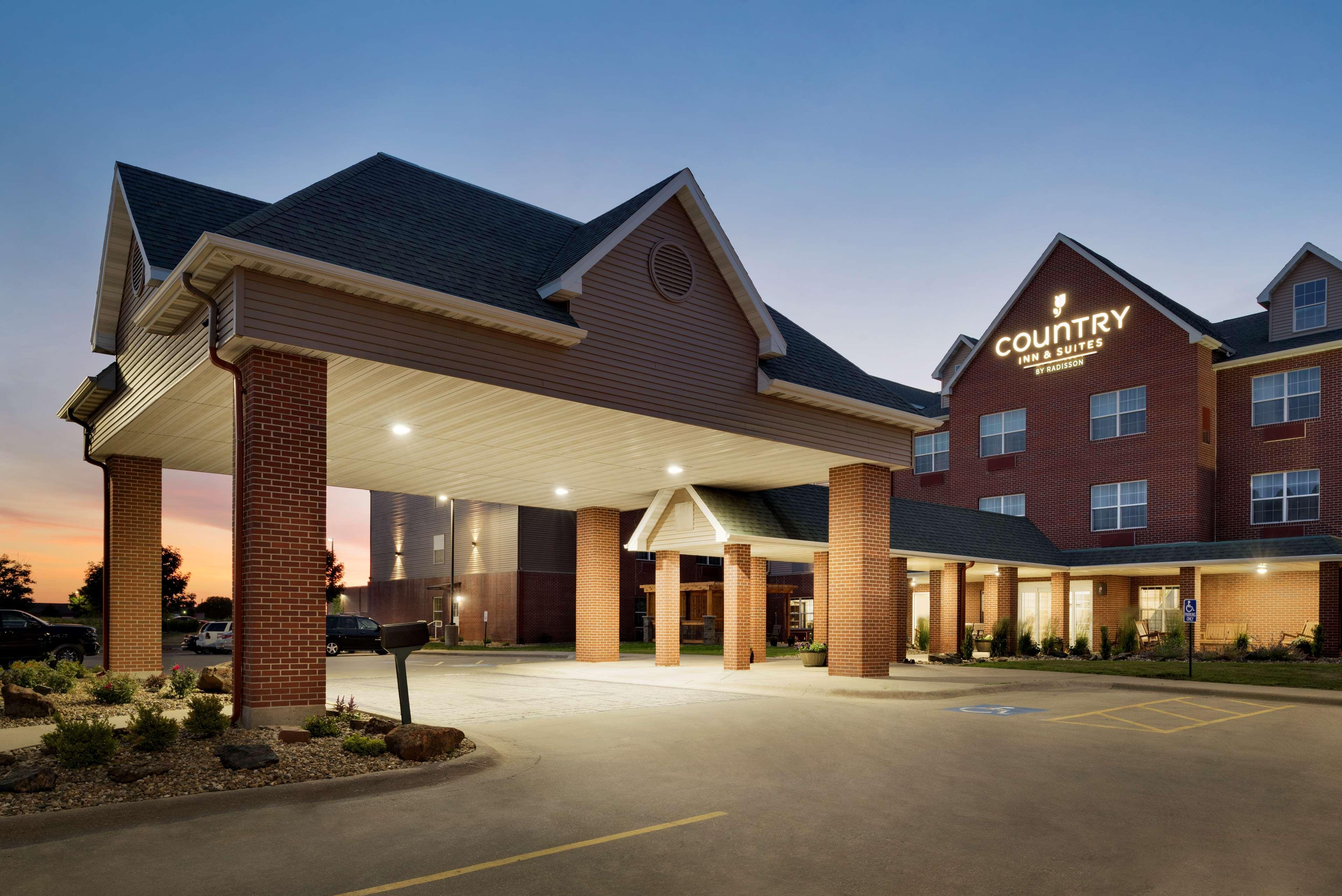 Country Inn & Suites By Radisson, Coralville, Ia Zewnętrze zdjęcie